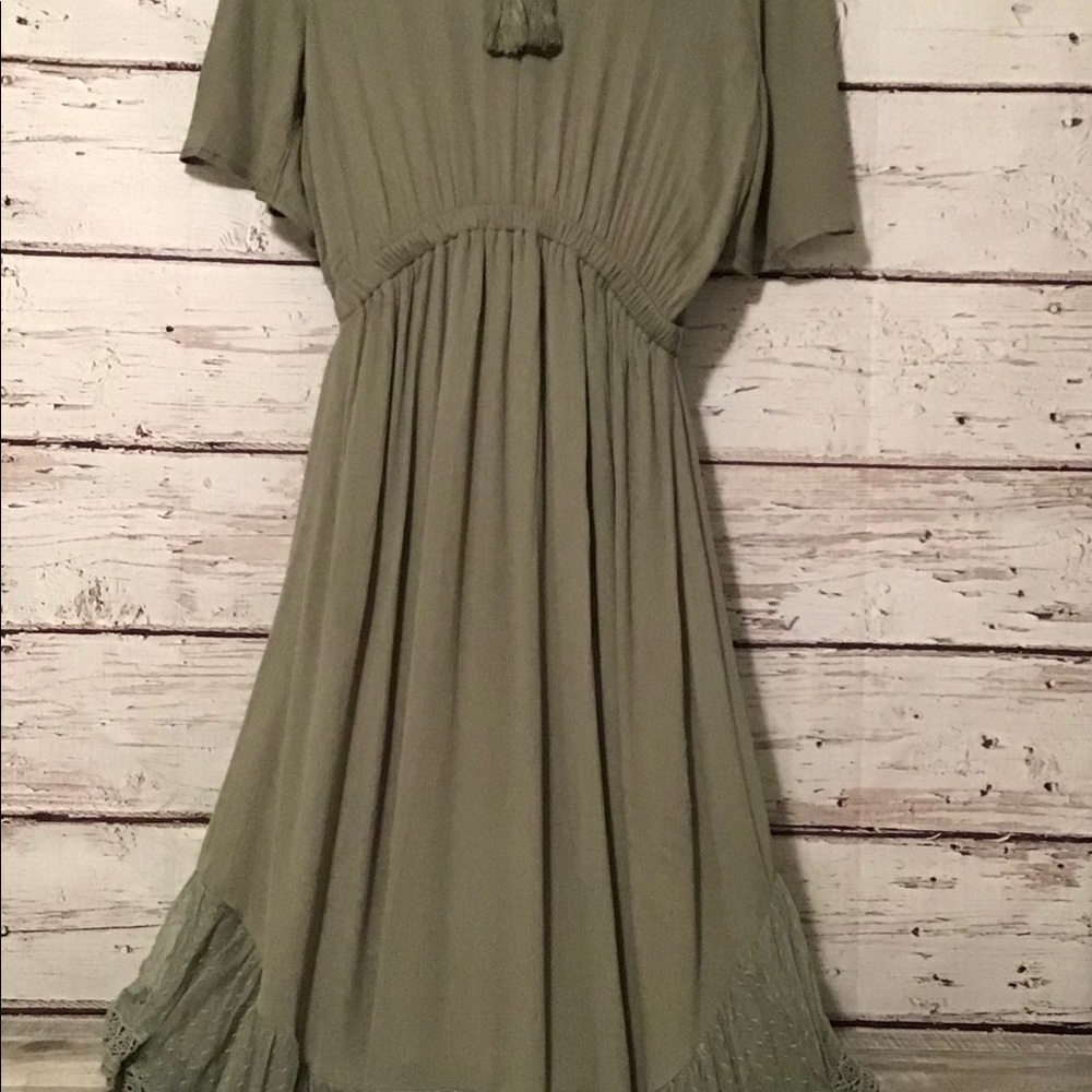 Dress - Picture 4 of 5